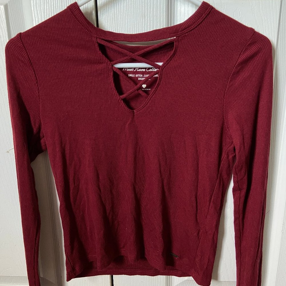 Hollister Women's Long Sleeve T-Shirt